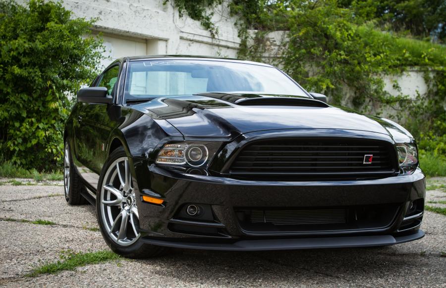  Ford Mustang RS by Roush 2012 года  (фото 6 из 32)
